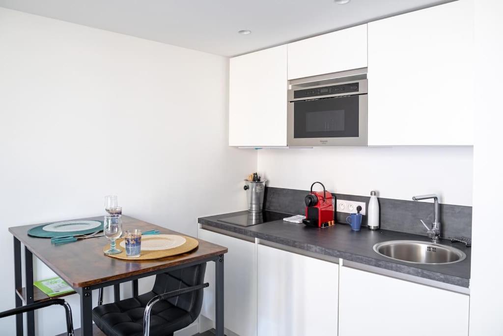 Leilighet Petit Duplex - Nouveau Duplex Avec Wifi Et Clim Pour 2 Antibes